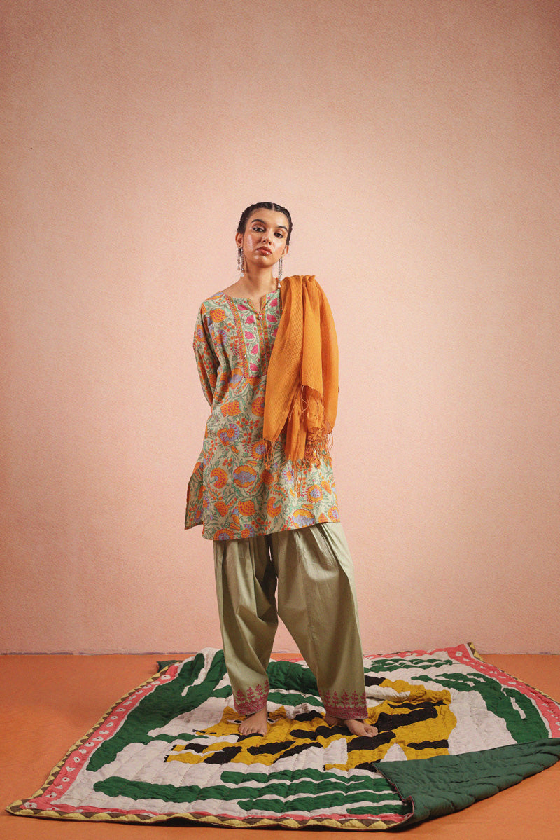 Khaas Kachnaar Suit