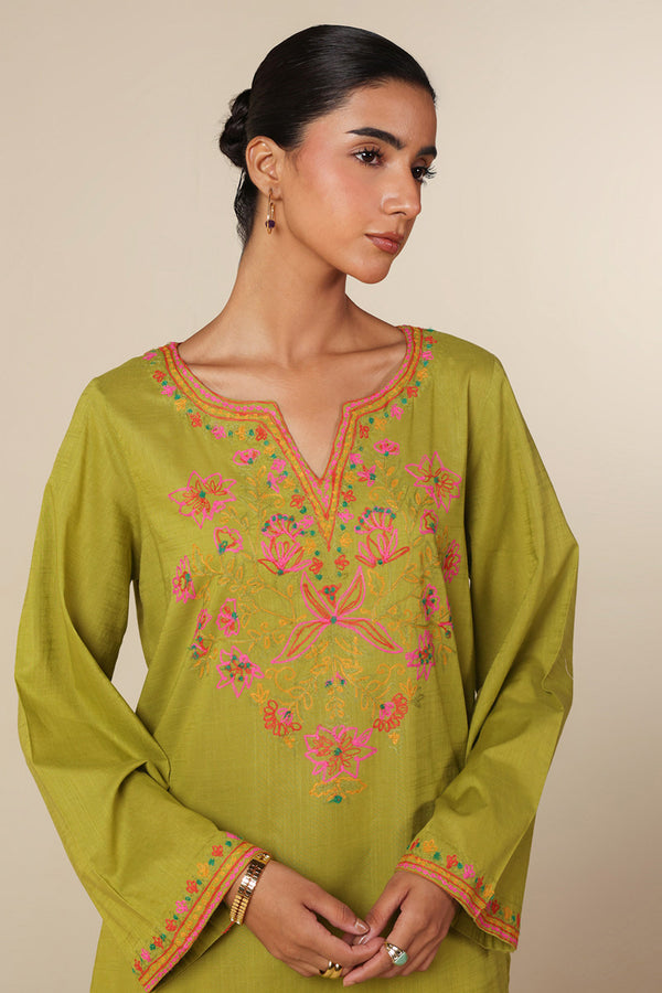 Rangeen Qissay Embroidered Set