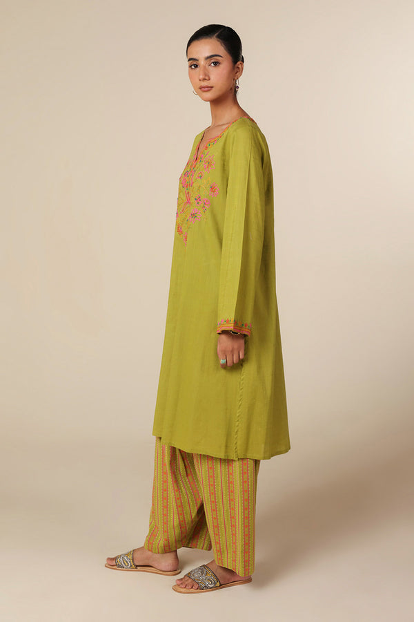Rangeen Qissay Embroidered Set