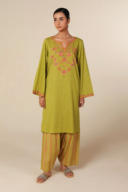 Rangeen Qissay Embroidered Set