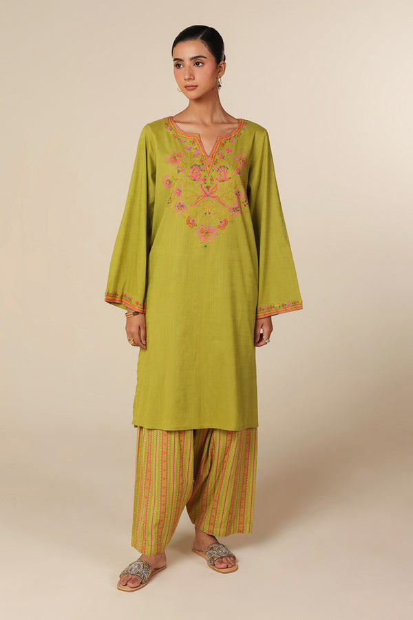 Rangeen Qissay Embroidered Set