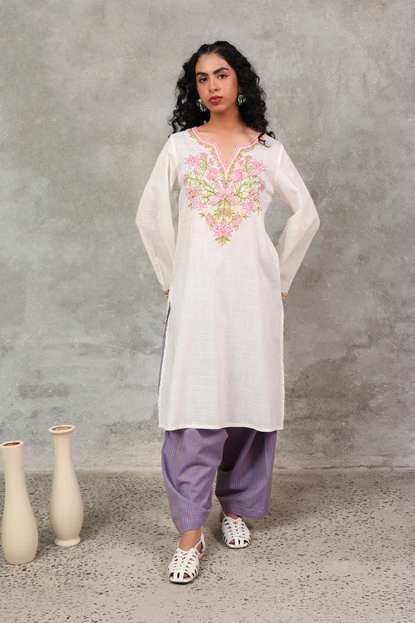 Rangeen Qissay Embroidered Set