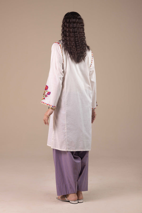 Rangeen Qissay Embroidered Set