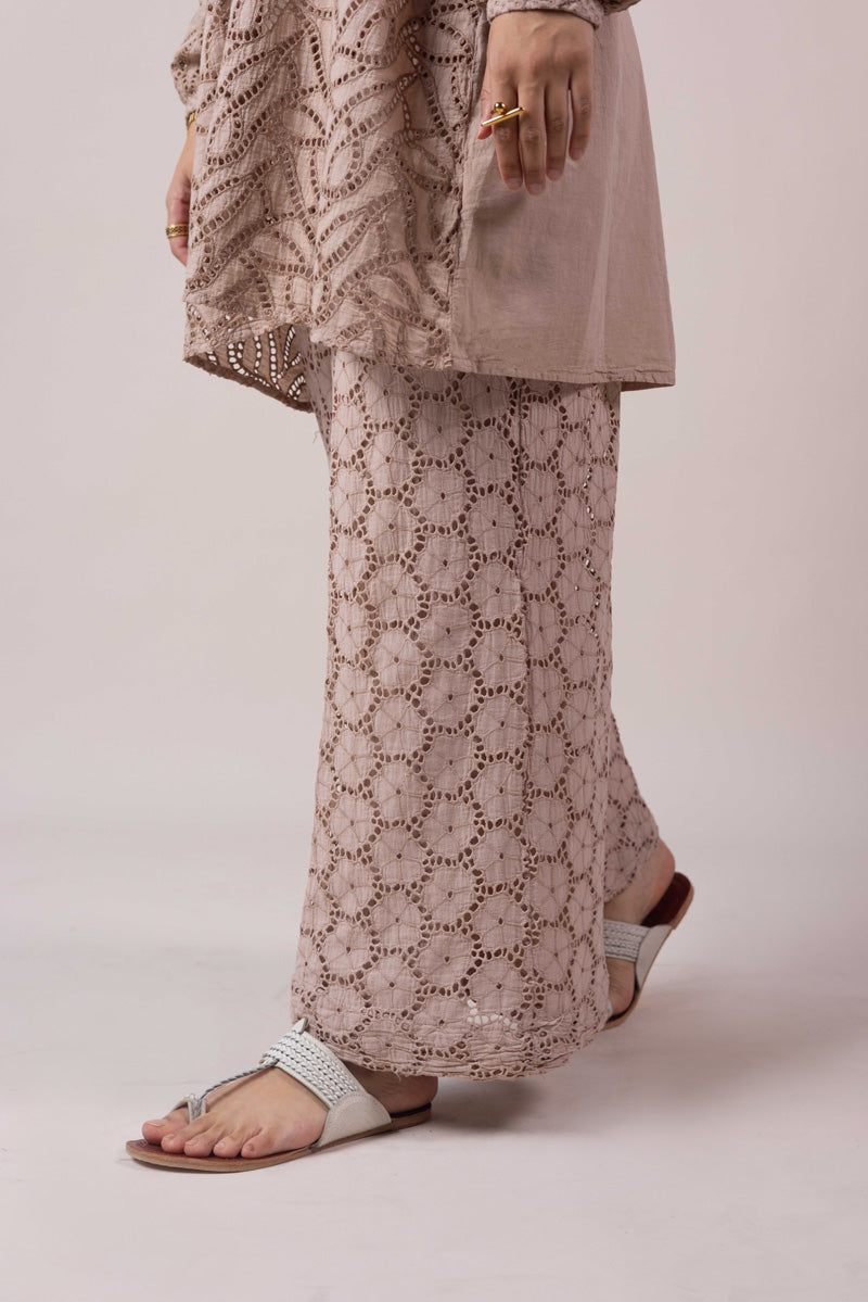 beige