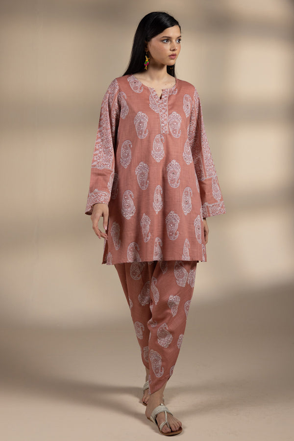 Soft Paisley Tulip Edit Set