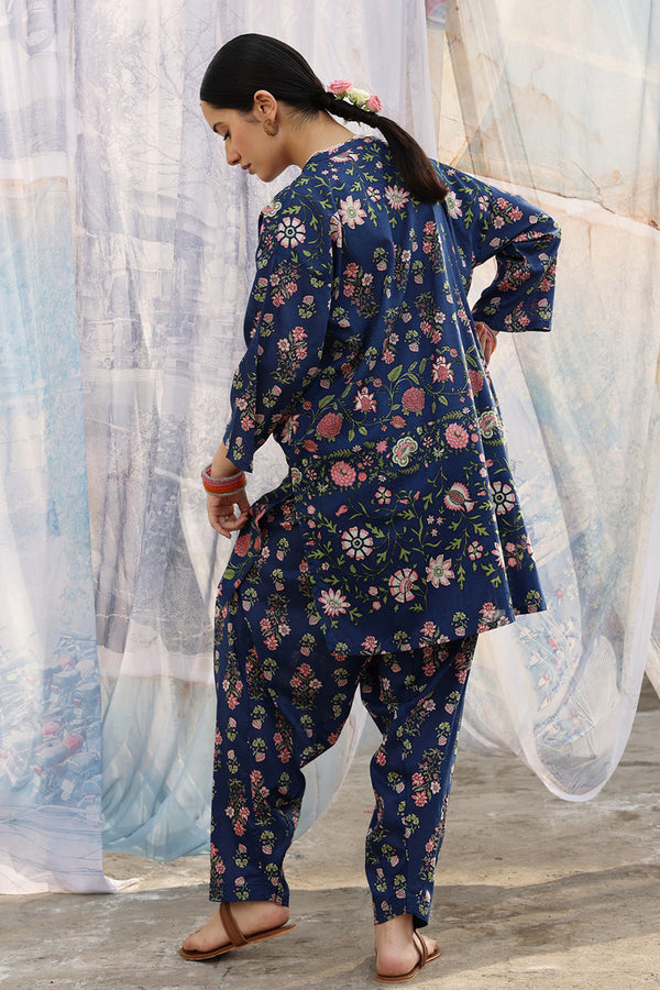 Floral Ease Tassel Set