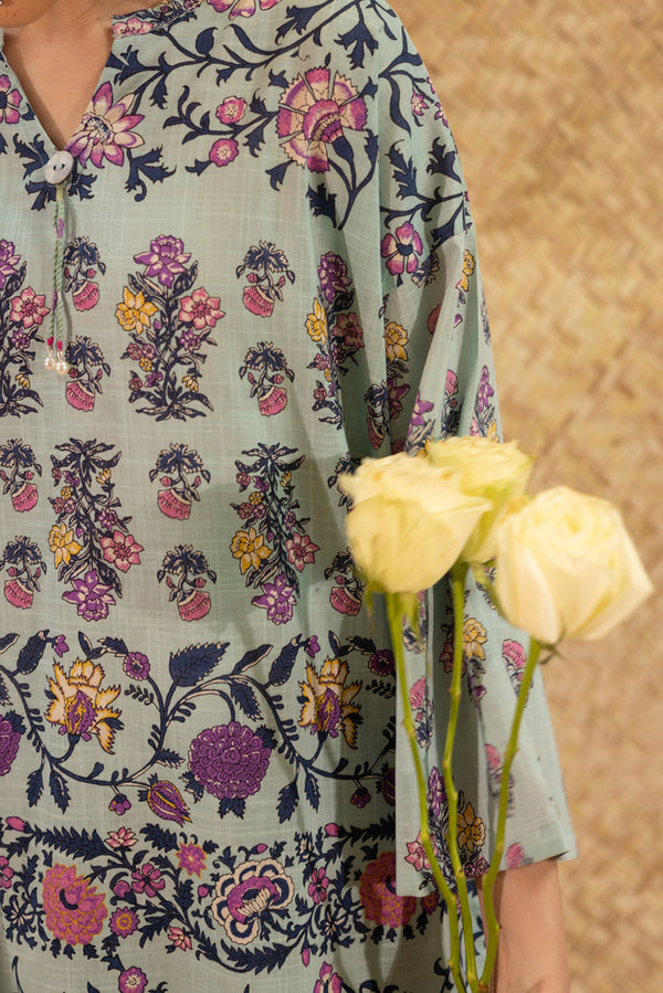 Floral Ease Tassel Set