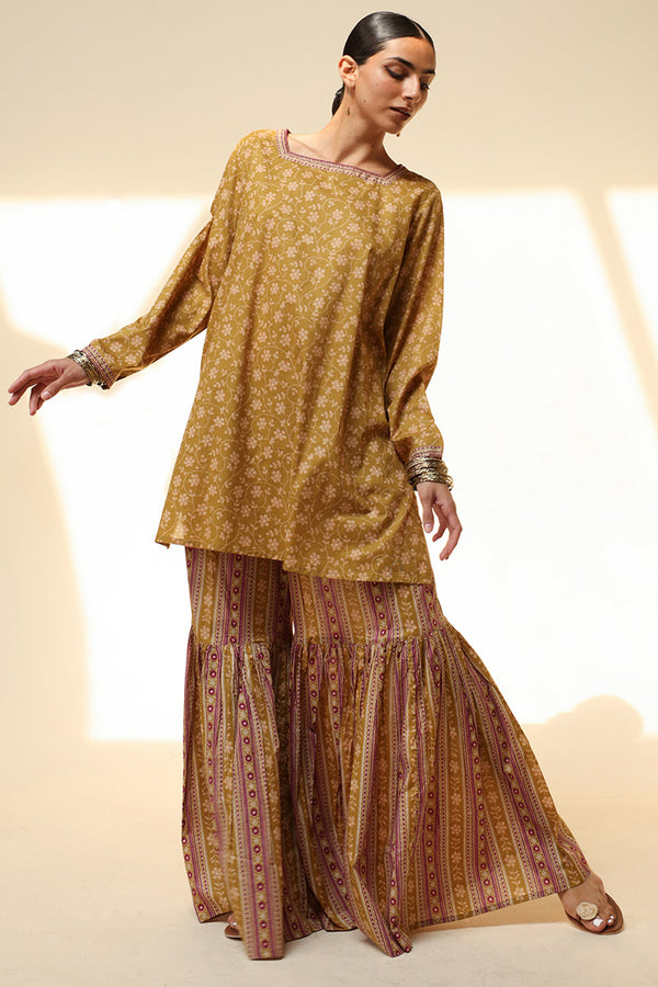 Ralli Dastan Gharara Set