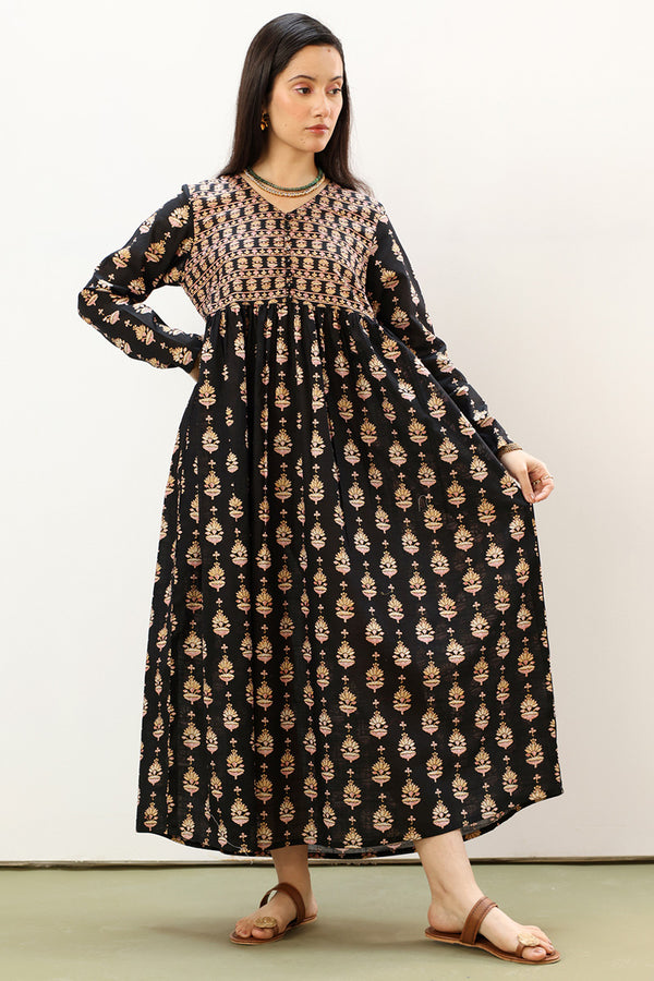 The Inlay Whisper Dress