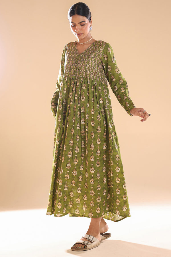 The Inlay Whisper Dress