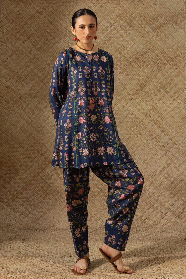 Bloomline Tassel Set