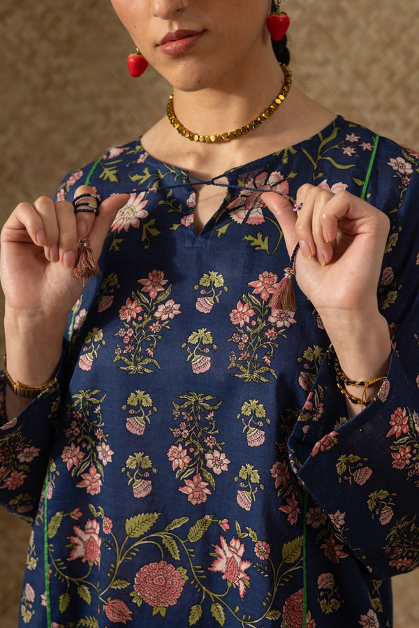 Bloomline Tassel Set