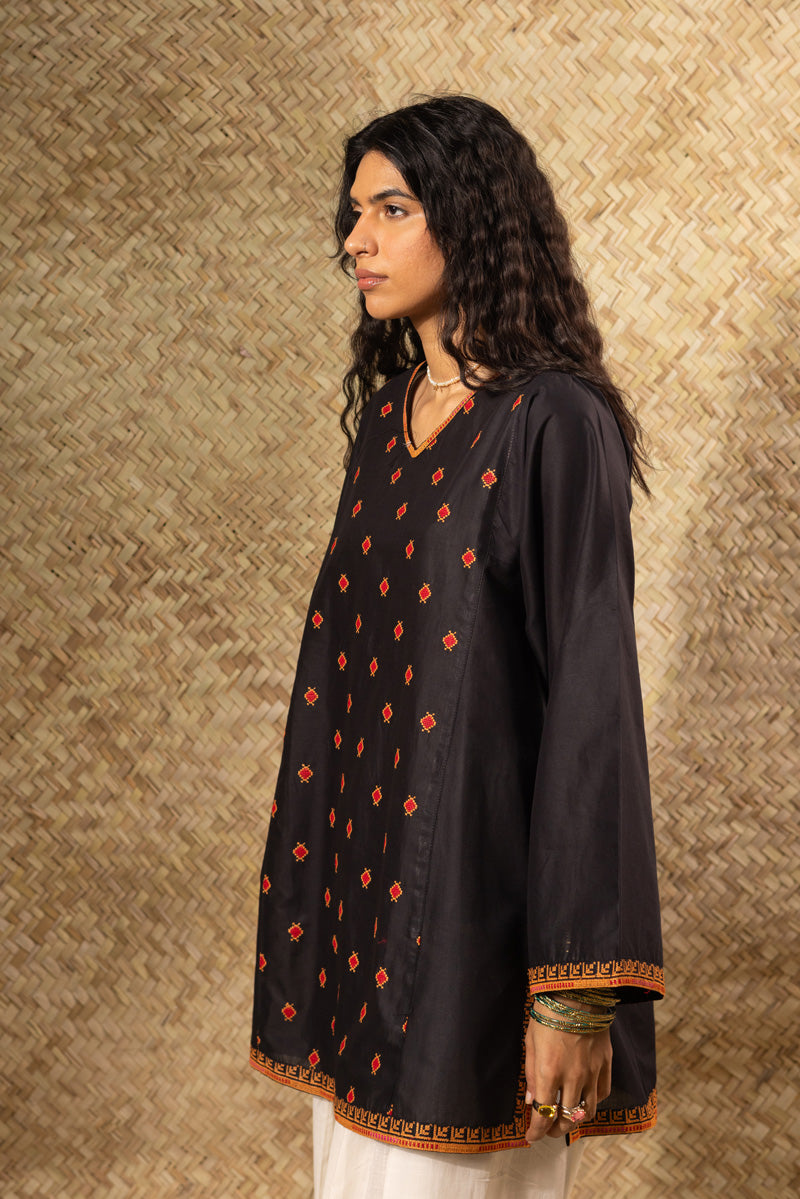 Blush Whisper Kurti