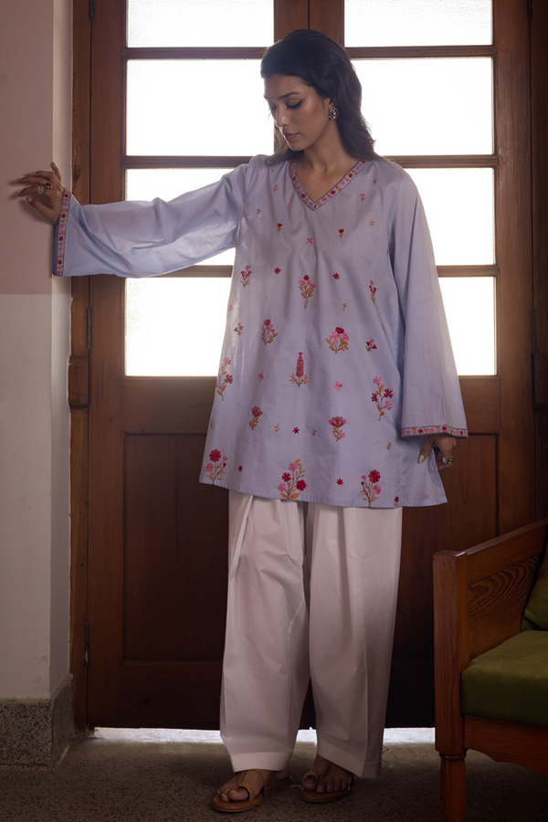 Threaded Grace Kurti