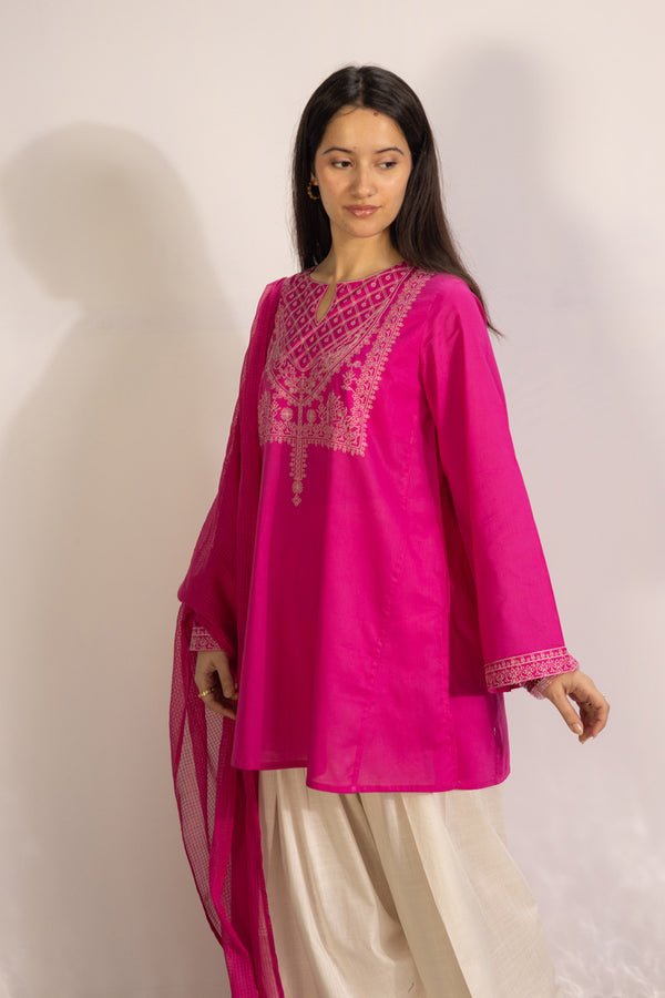 Khaas Embroidered Kurti