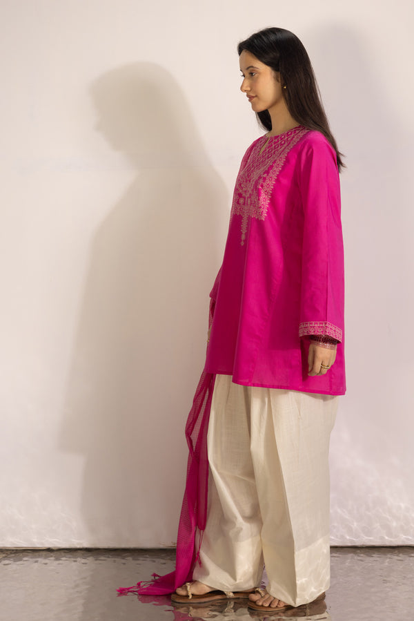 Khaas Embroidered Kurti