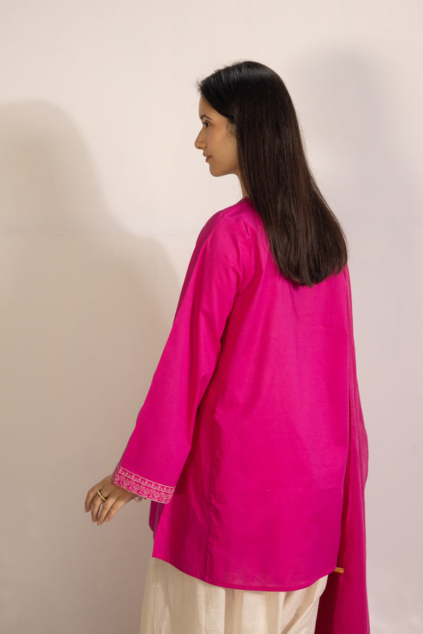 Khaas Embroidered Kurti