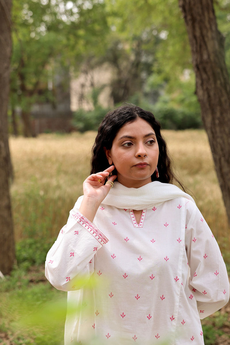Petal Thread Kurti