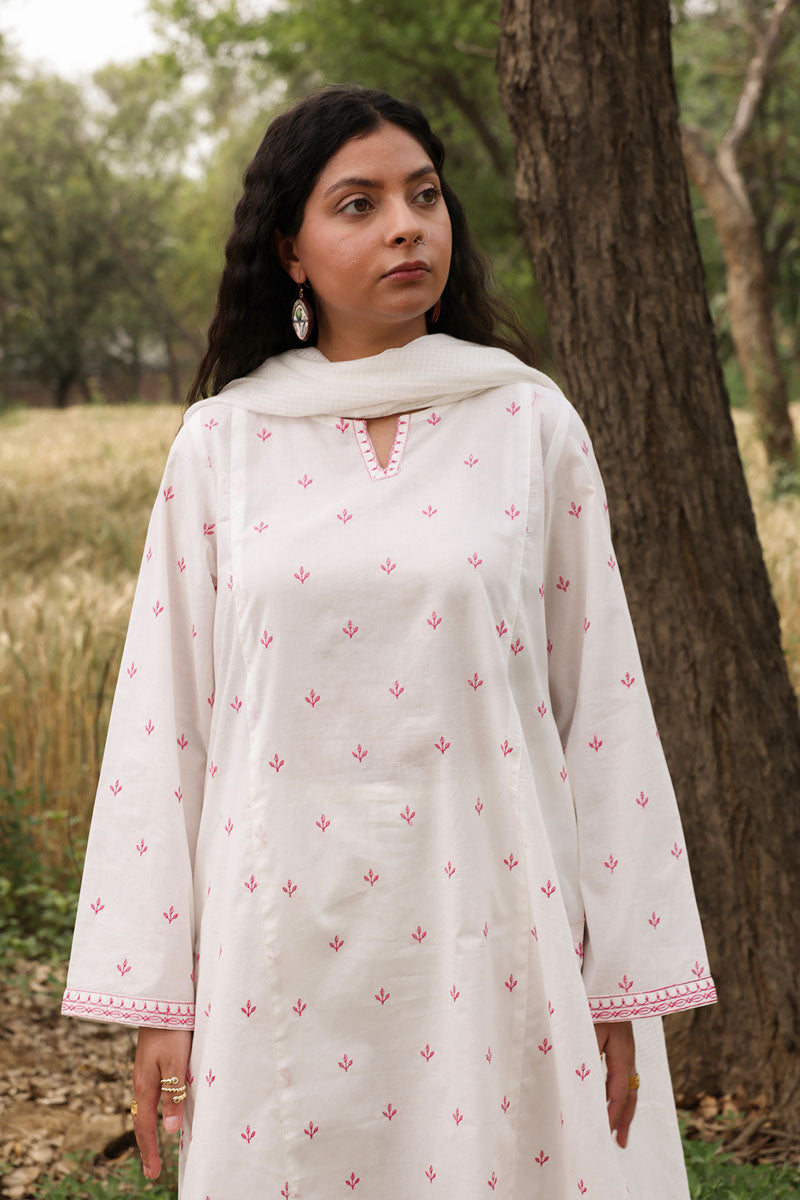 Petal Thread Kurti