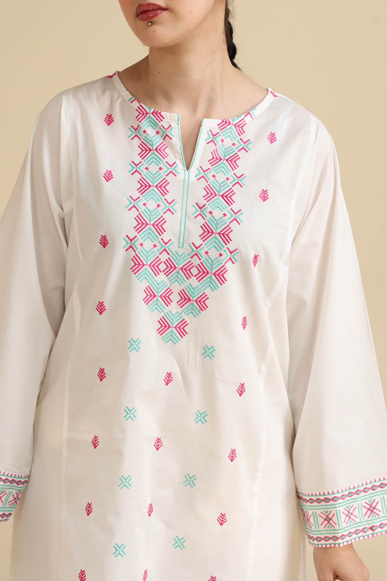 Embroidered Tale kurti