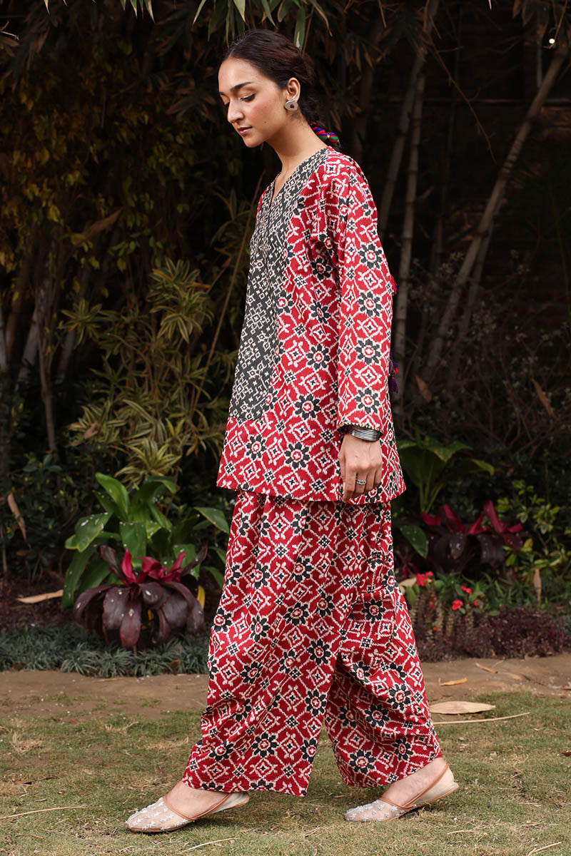 Rang Patola Farshi Set