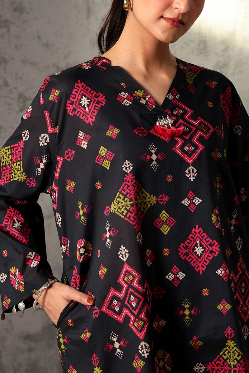 Phulkari Pop Tassel Set