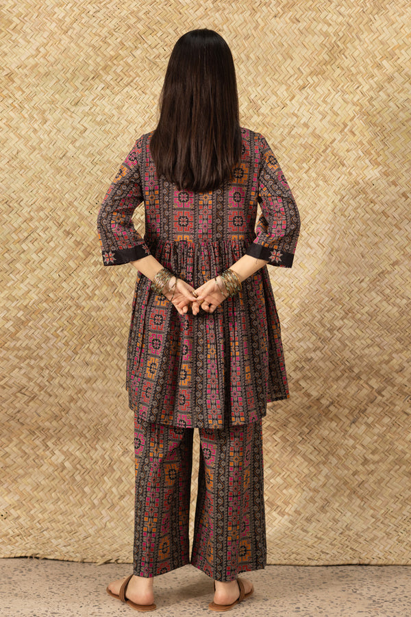 Stitch Mosaic Flared Set