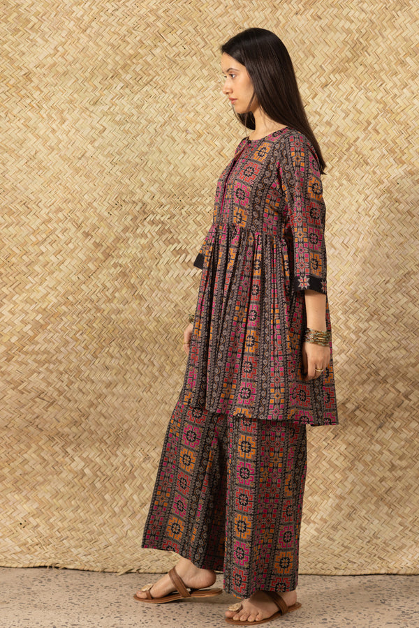 Stitch Mosaic Flared Set