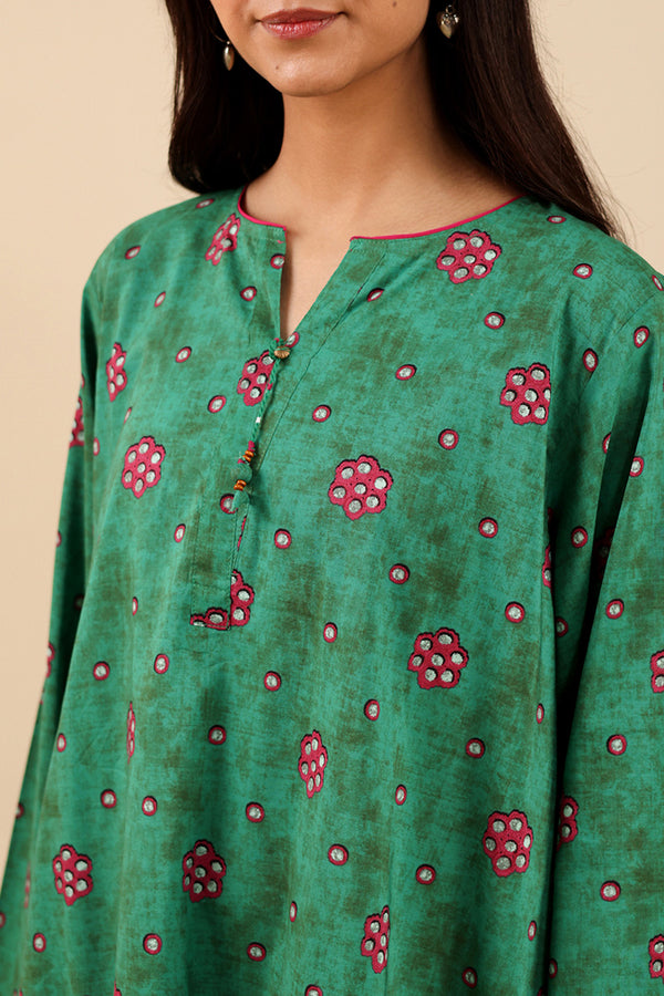 Sheehsakari Tassel Set