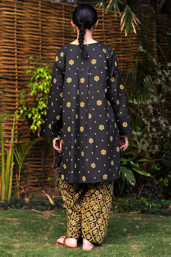 Sheehsakari Tassel Set