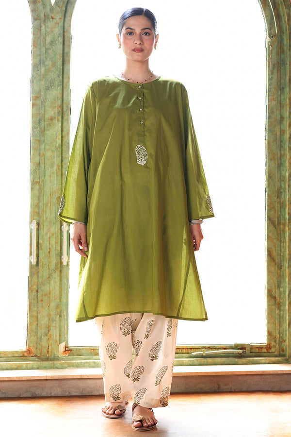 Soft Regal Line Set