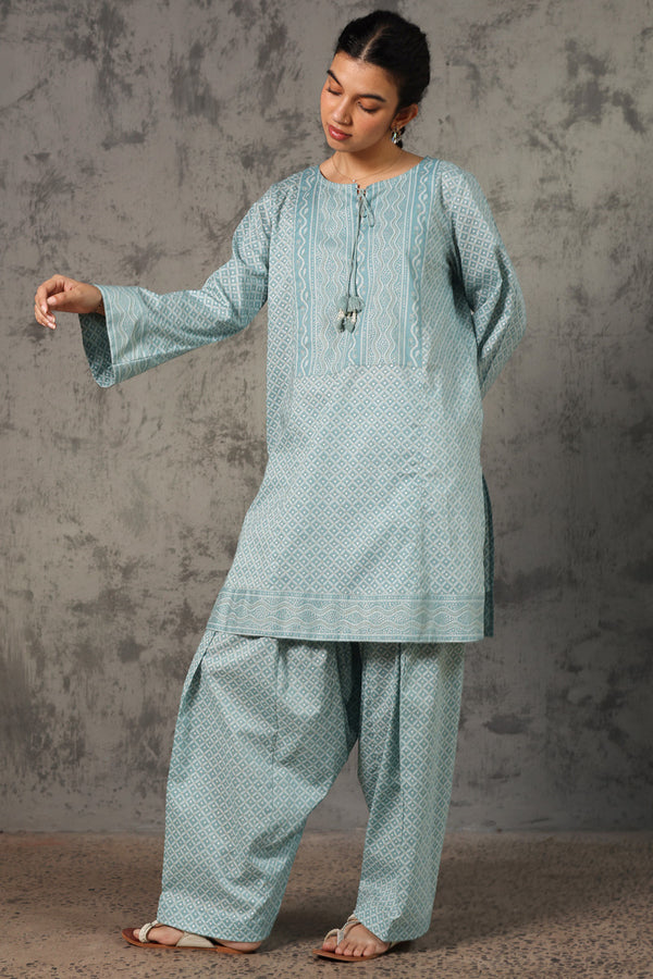 Shadow Stitch Tassel set