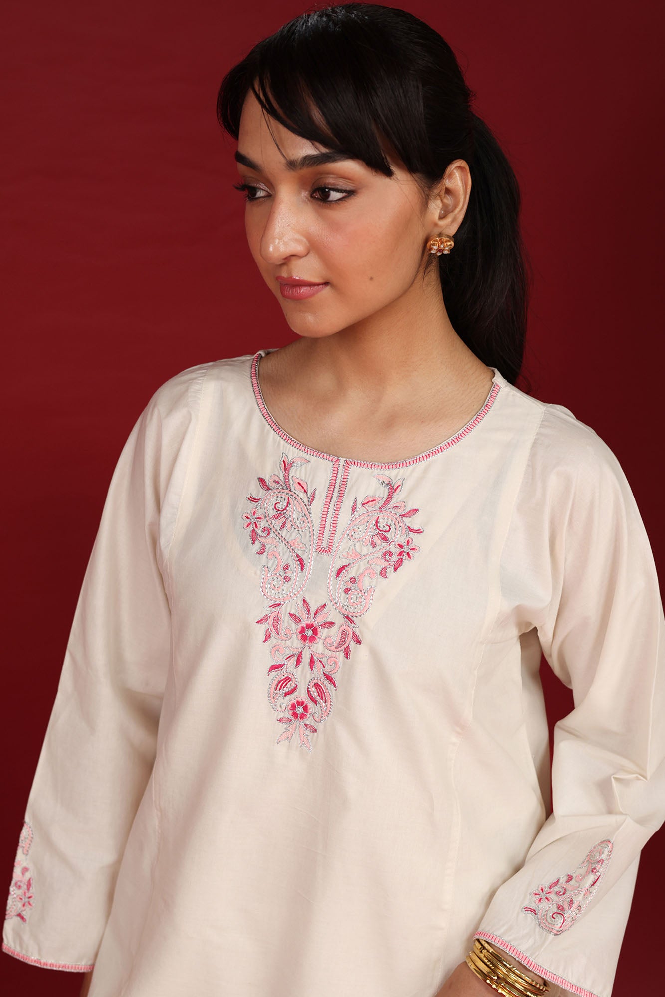 Regal Embroidered Set