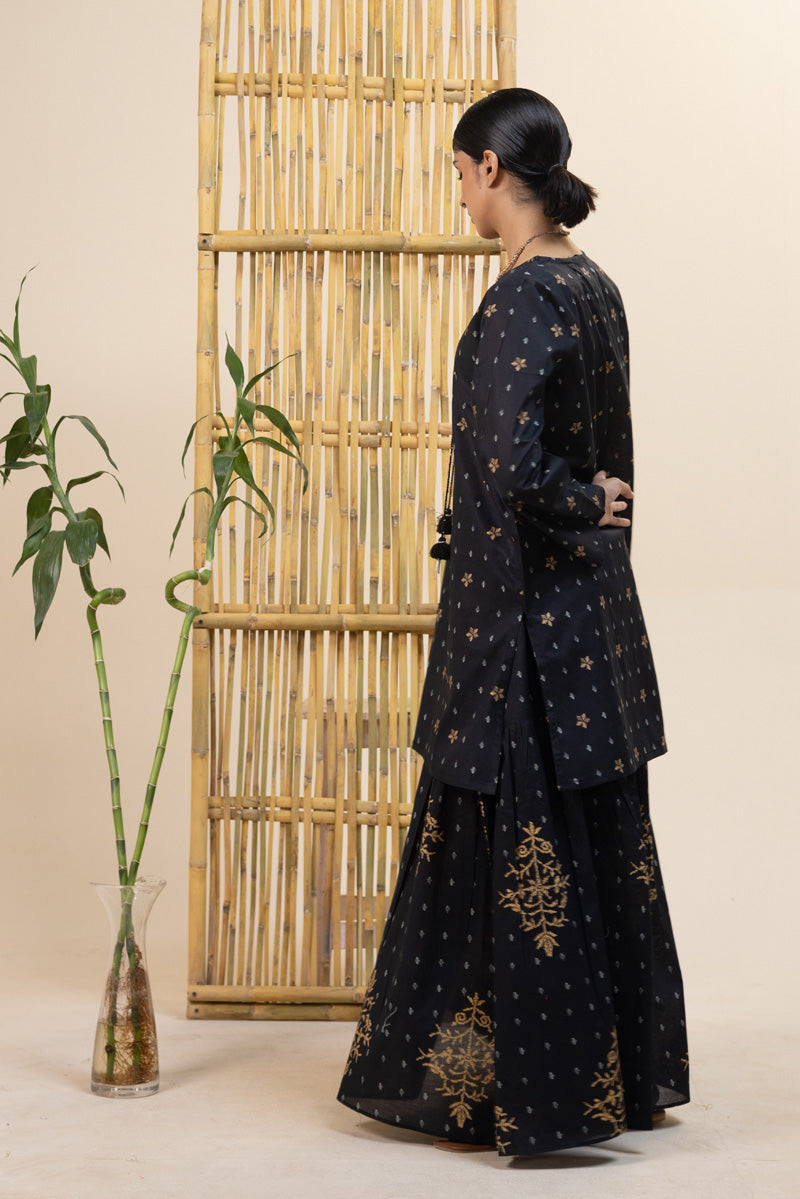 Gilded Mukesh Skirt Set
