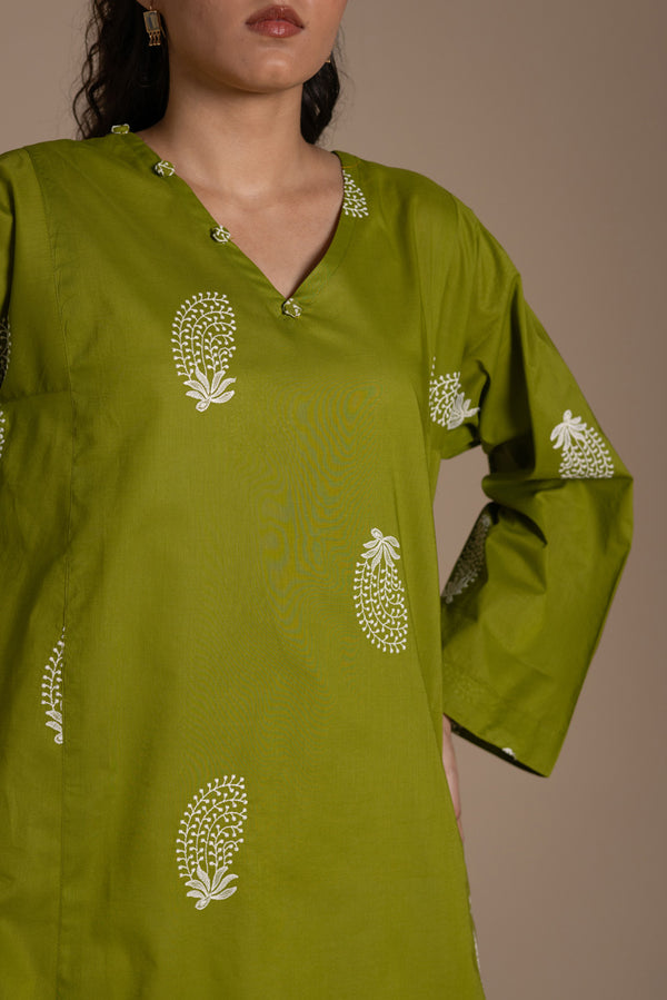 Pure Paisley Embroidered Kurta