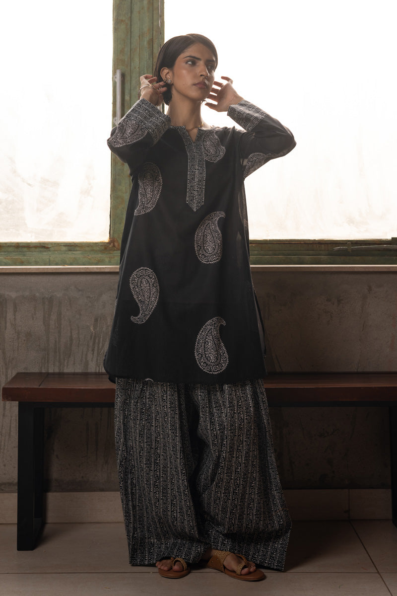 Midnight Paisley Farshi Set