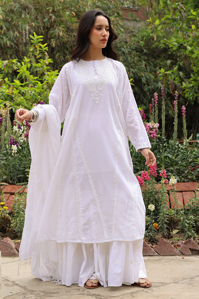 Generation Pearl Embroidered Set, view 1
