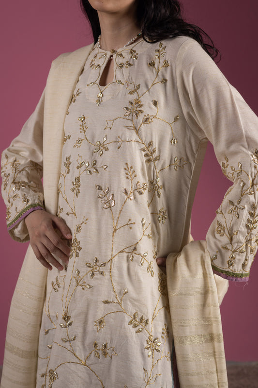 Golden Opulence 3-Piece Farshi Ensemble
