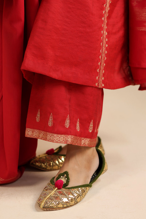 Mughal Aura Opulence 3-Piece Suit