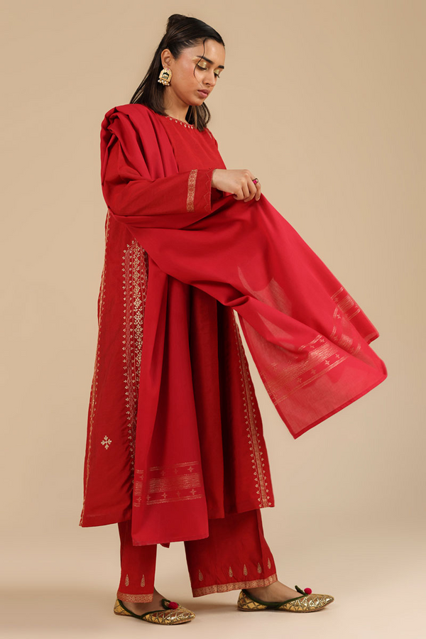 Mughal Aura Opulence 3-Piece Suit