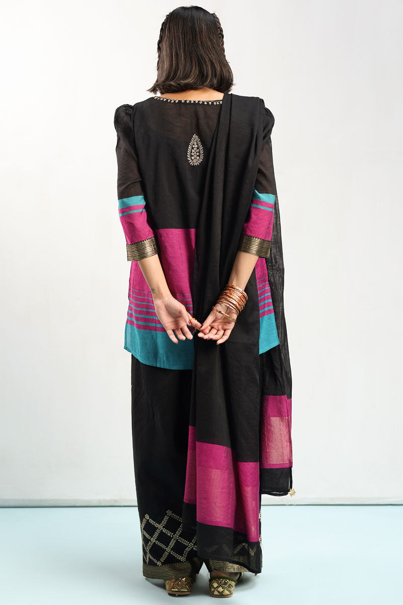 Mughal Aura 3-Piece Suit