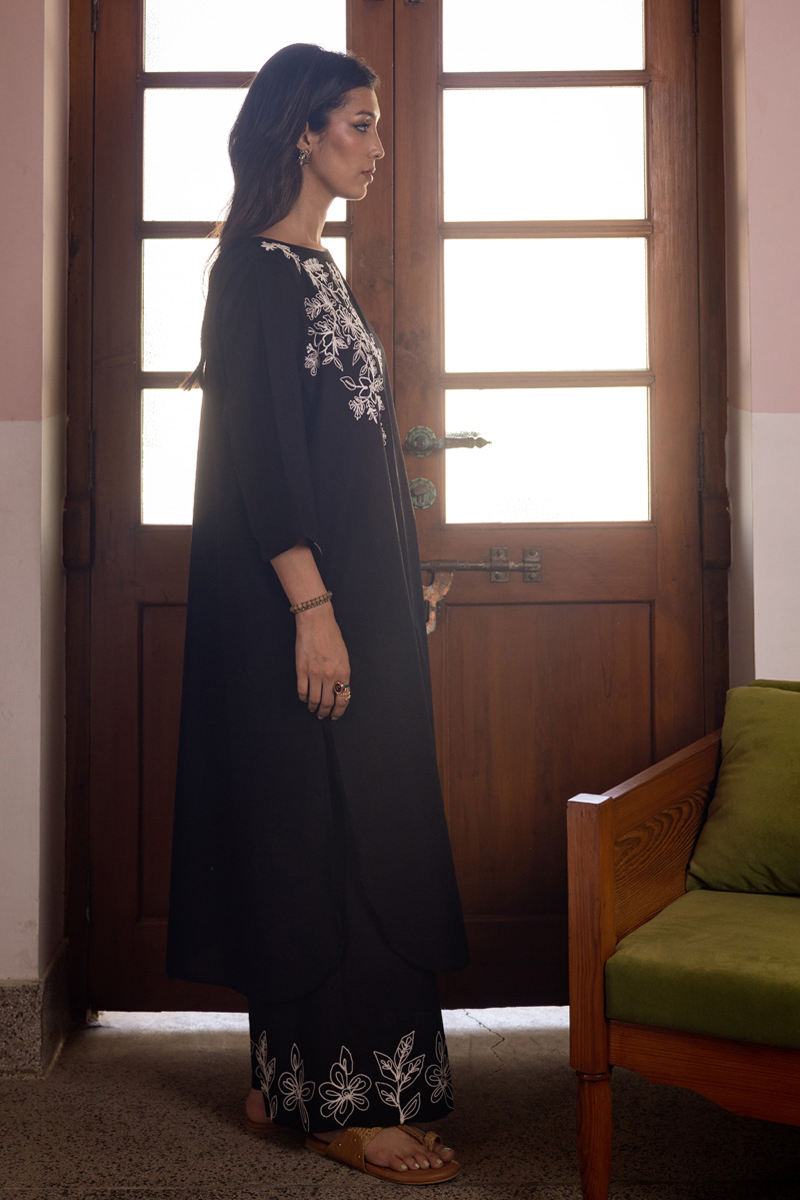Embroidered Marigold Grace Set