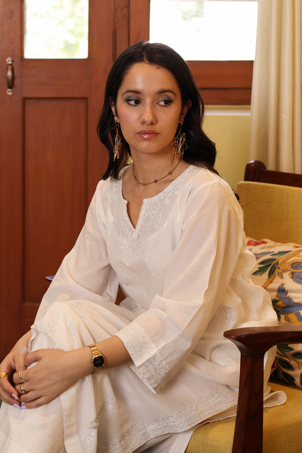 Embroidered Chalk Reverie Set