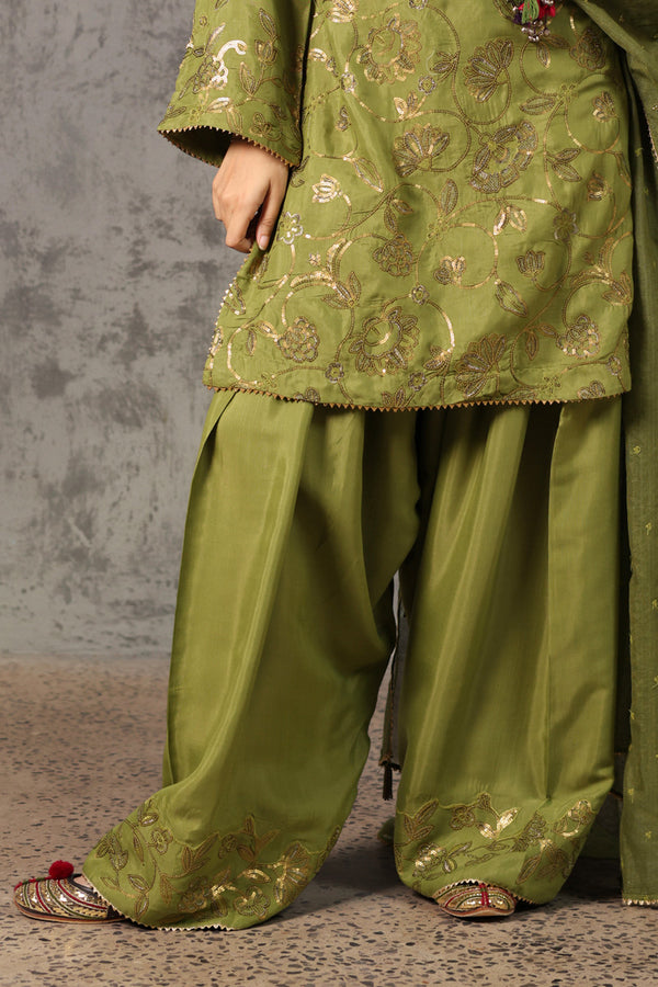 Kalamkaar Sitara Farshi Ensemble