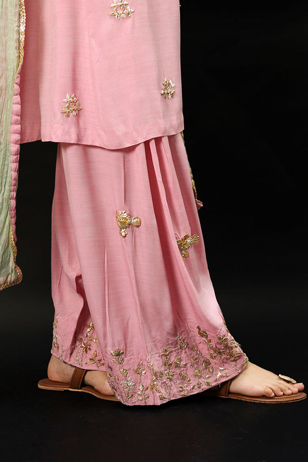 Gota Kari Farshi Ensemble