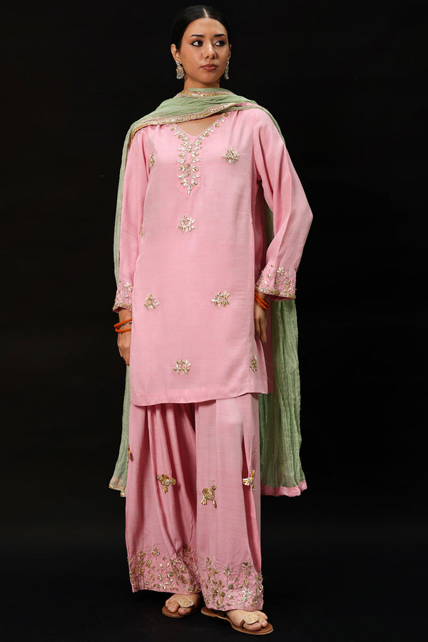 Gota Kari Farshi Ensemble