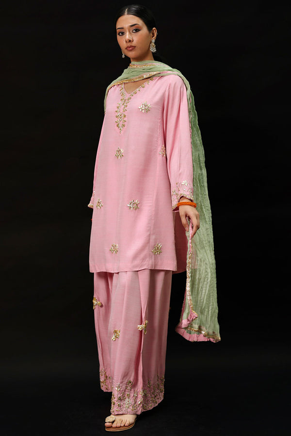 Gota Kari Farshi Ensemble