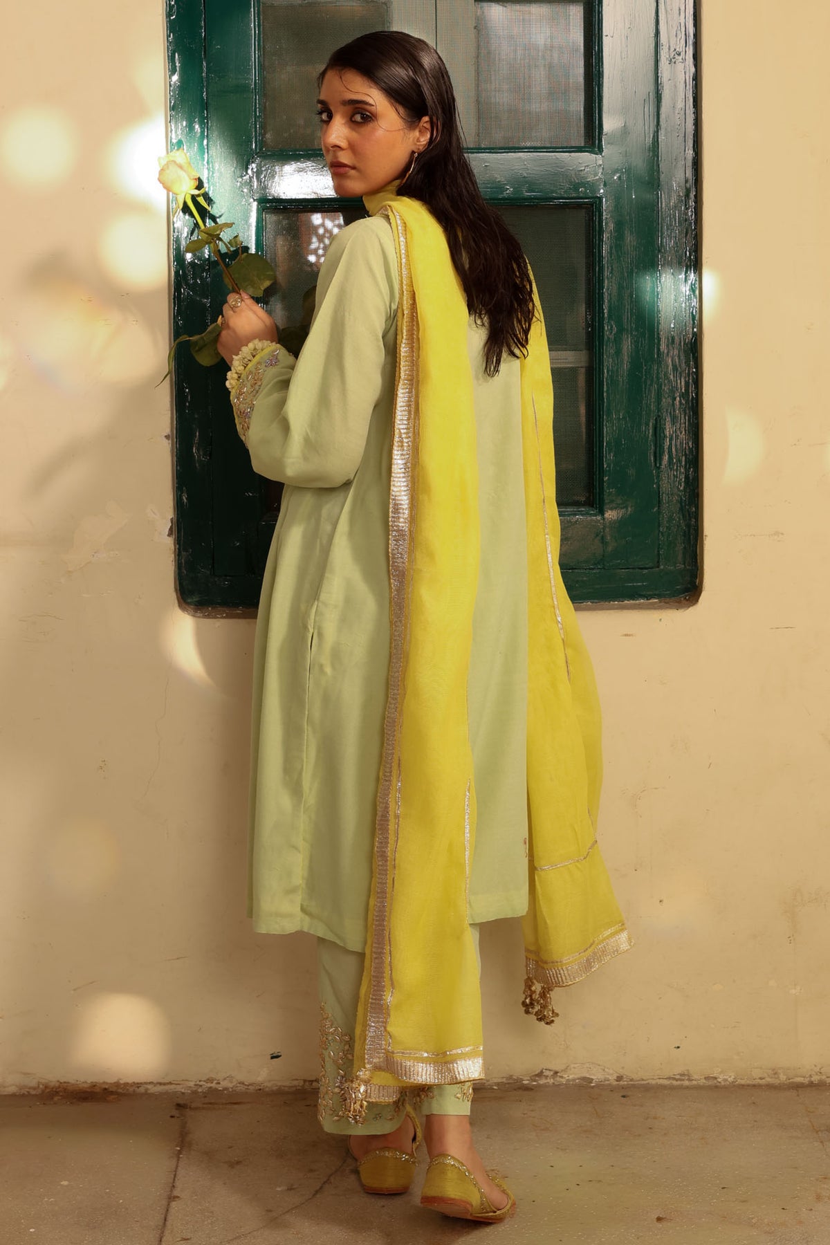 Classic Gota 3-Piece Suit