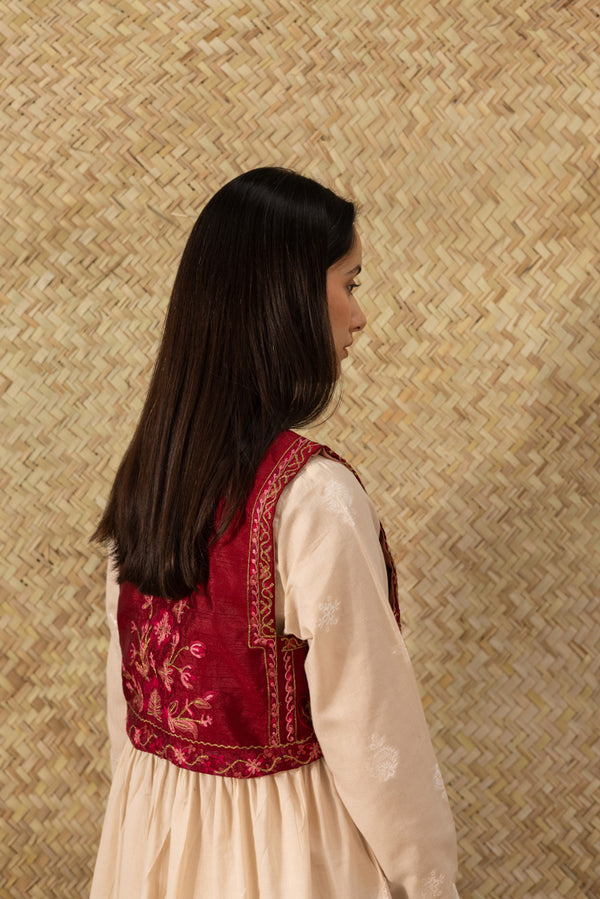 Dori Tales Threadwork Koti