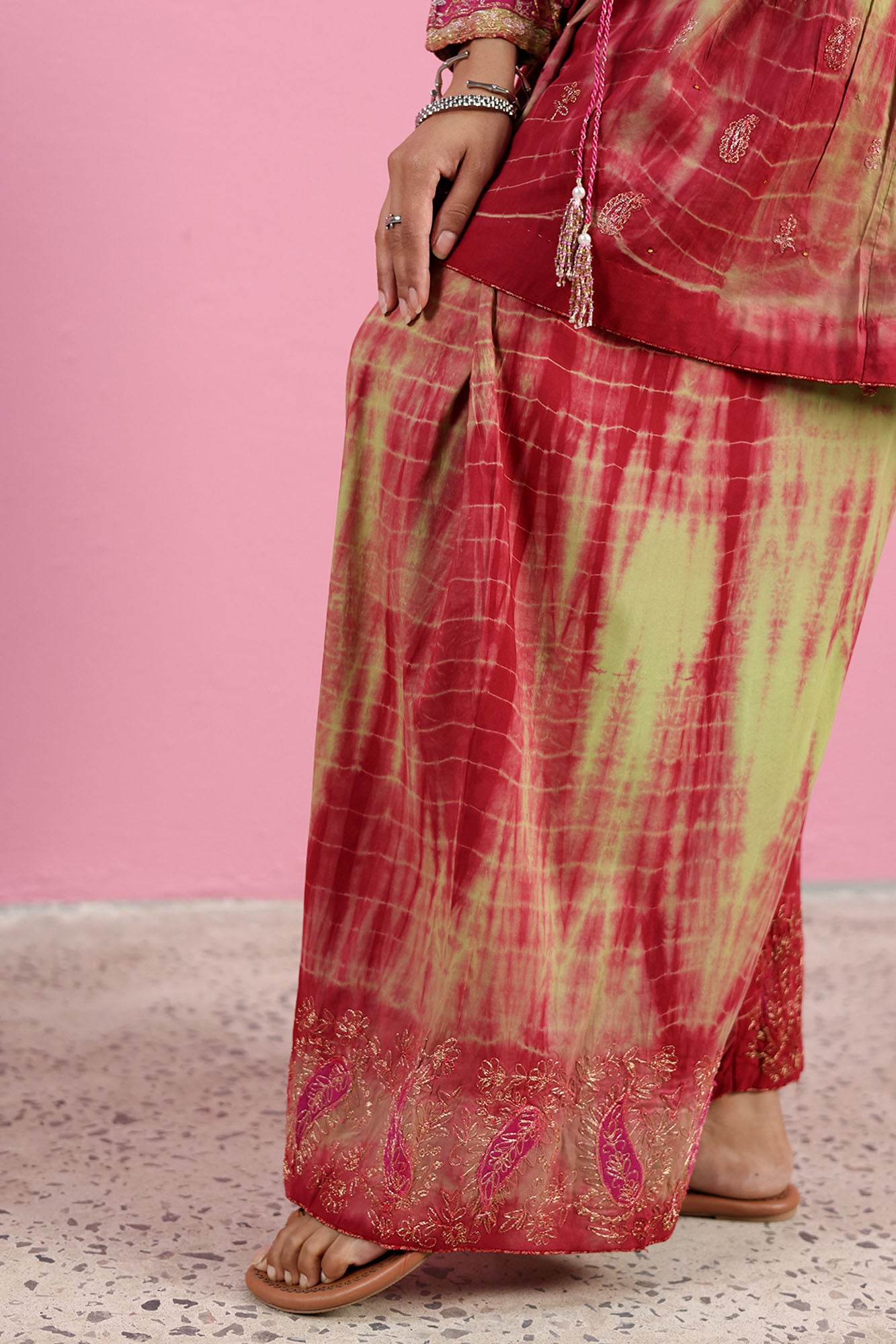 Tidal Tones Embroidered Set